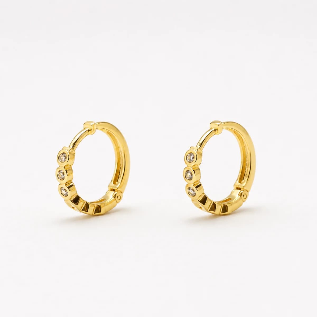 Premium Seri | Zirkon Taş Detaylı Gold Halka Küpe